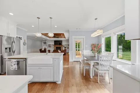 Kitchen - 4051 Harrison Rd, Benton, AR 72019 photo 5 of 8