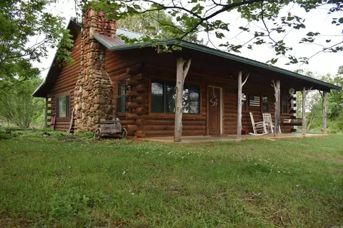 5285 Centerpoint Rd, Waldron, AR 72958