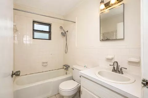 Bath - 5206 Rogers, Pine Bluff, AR 71603 photo 1 of 1