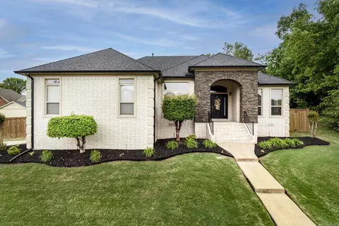 41 Oakbrooke Dr, Sherwood, AR 72120