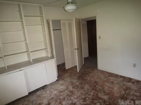 Bedroom - 4 Mohawk Dr, Searcy, AR 72143 photo 3 of 3