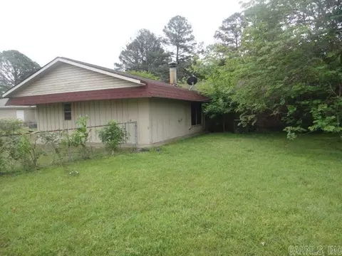 Exterior - 4 Mohawk Dr, Searcy, AR 72143 photo 3 of 5