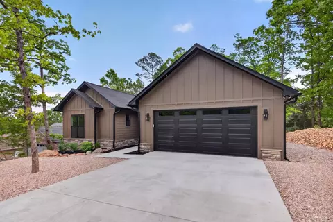 36 Baltanas Way, Hot Springs Village, AR 71909