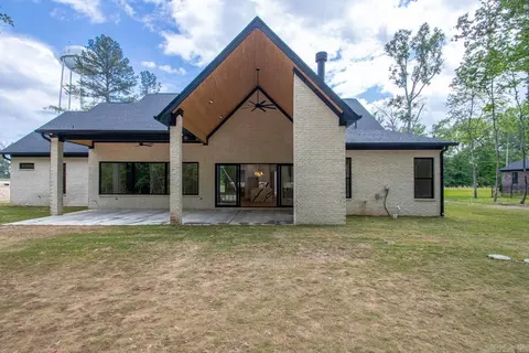 Exterior - 1054 Sungate Dr, Alexander, AR 72002 photo 11 of 14