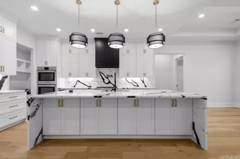 Kitchen - 1054 Sungate Dr, Alexander, AR 72002 photo 4 of 4