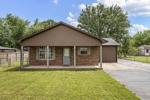 10 Cagle St, Clarksville, AR 72830