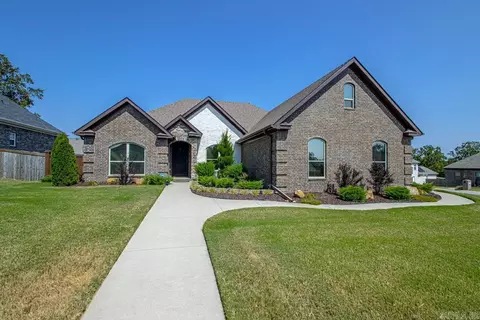 9100 Rapid Water Dr, Sherwood, AR 72120