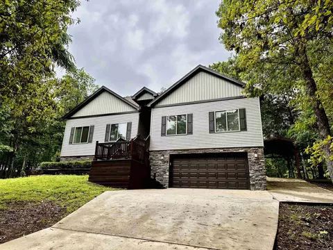 122 Crest Dr, Fairfield Bay, AR 72088