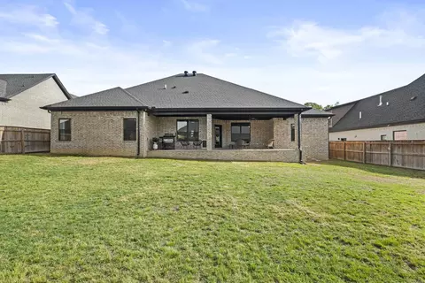 Exterior - 12 Denali Ln, Cabot, AR 72023 photo 5 of 7