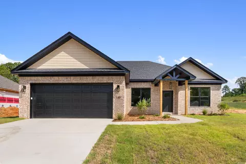 140 Southridge Blvd, Arkadelphia, AR 71923