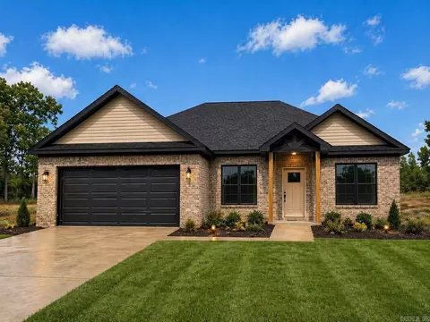 140 Southridge Blvd, Arkadelphia, AR 71923