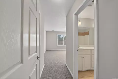 Entry Way - 25 Highplains Dr, Cabot, AR 72023 photo 5 of 7