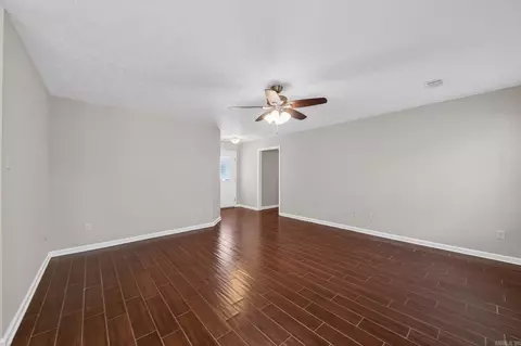 Living - 25 Highplains Dr, Cabot, AR 72023 photo 3 of 4