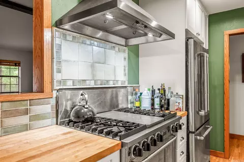 Kitchen - 43 Eve, Conway, AR 72034 photo 3 of 4
