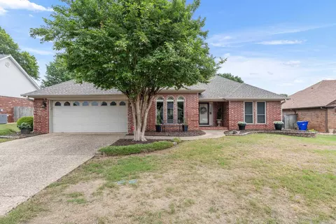 1770 Calhoun Dr, Conway, AR 72034
