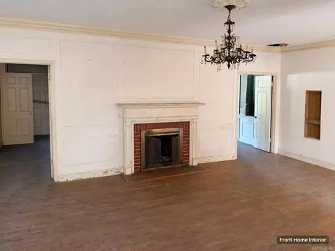 Living - 1707 S Oak St, Pine Bluff, AR 71601 photo 1 of 5