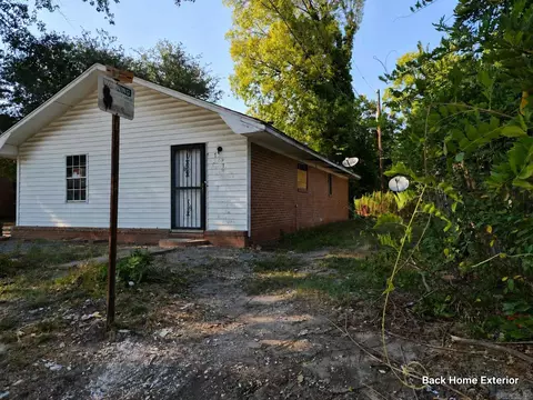 Exterior - 1707 S Oak St, Pine Bluff, AR 71601 photo 6 of 6