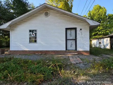 Exterior - 1707 S Oak St, Pine Bluff, AR 71601 photo 5 of 6