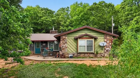 28 Jones St, Vilonia, AR 72173