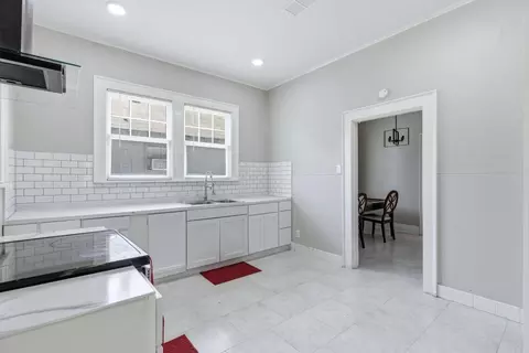 Entry Way - 2115 S Cherry St, Pine Bluff, AR 71601 photo 1 of 1