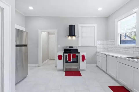 Kitchen - 2115 S Cherry St, Pine Bluff, AR 71601 photo 3 of 3