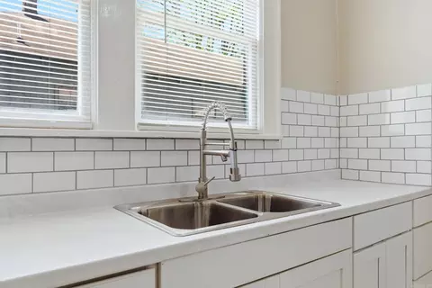 Kitchen - 2115 S Cherry St, Pine Bluff, AR 71601 photo 2 of 3