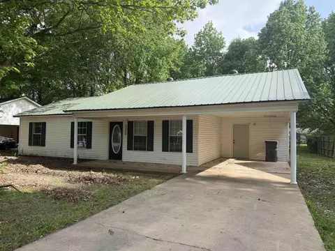 1300 Walker St, Paragould, AR 72450
