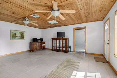 Living - 114 Jamie Ln, Beebe, AR 72012 photo 1 of 1