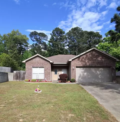 1224 Ridgecrest Dr, Benton, AR 72015