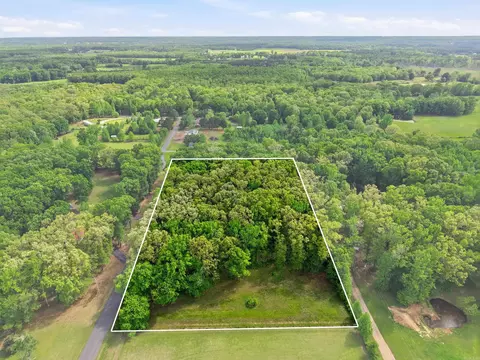 18 Deerfield Ln, Vilonia, AR 72173