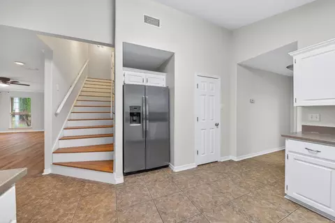 Entry Way - 95 Springwood Ct, Cabot, AR 72023 photo 3 of 6