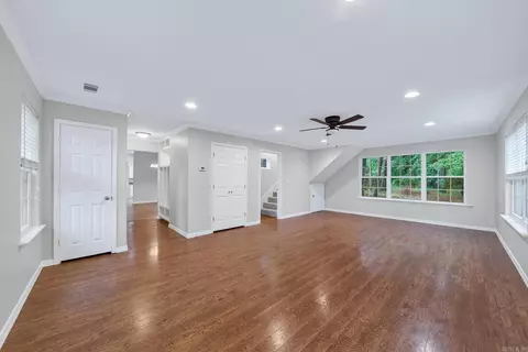 Living - 95 Springwood Ct, Cabot, AR 72023 photo 8 of 10