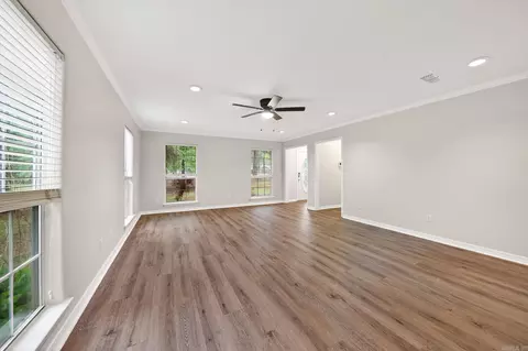 Living - 95 Springwood Ct, Cabot, AR 72023 photo 2 of 10