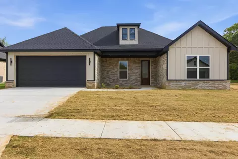 4841 Coronell Way, Bryant, AR 72022