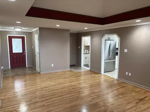 Living - 1660 Nighthawk Cir, Conway, AR 72034 photo 2 of 6