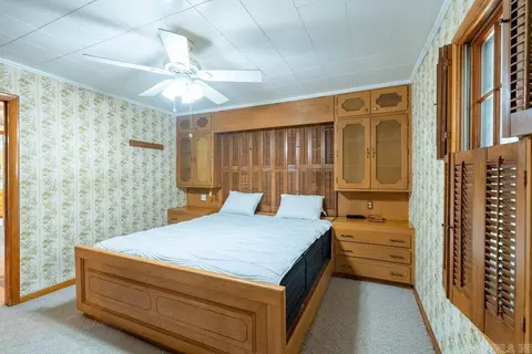 Bedroom - 404 W Curran St, Des Arc, AR 72040 photo 2 of 6