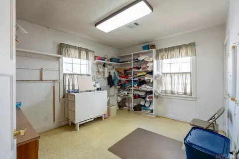 Bedroom - 404 W Curran St, Des Arc, AR 72040 photo 3 of 6
