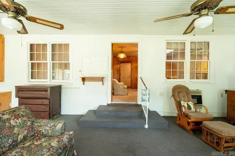 Exterior - 404 W Curran St, Des Arc, AR 72040 photo 2 of 7