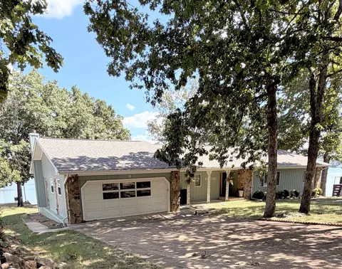 9 Keosauqua Dr, Cherokee Village, AR 72529