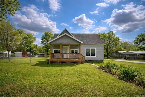 300 Reine St, Mena, AR 71953