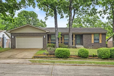 5200 Hampton, North Little Rock, AR 72116