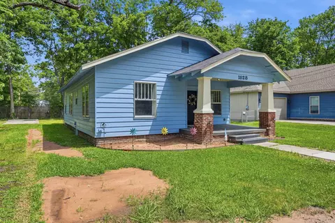 Exterior - 1828 Johnston Ave, Conway, AR 72034 photo 6 of 8