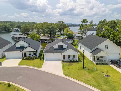 165 Clearwater Cir, Hot Springs, AR 71901
