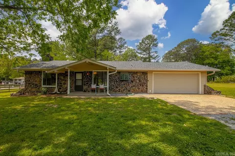 1102 N Shady Ln, Benton, AR 72015