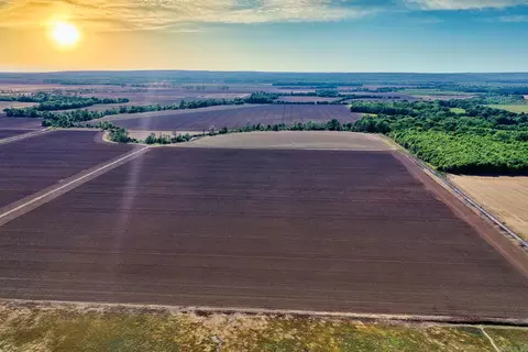 000 Pierce Dr, Bradford, AR 72020