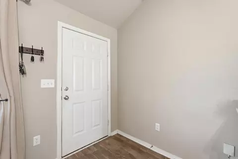 Entry Way - 8 Spring Ridge Ln, Conway, AR 72032 photo 1 of 2