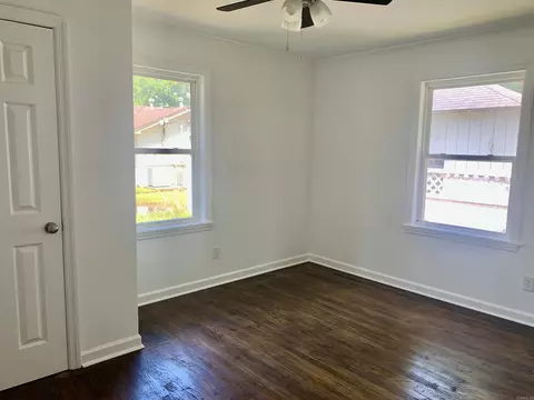 Bedroom - 3419 S Olive St, Pine Bluff, AR 71601 photo 2 of 4