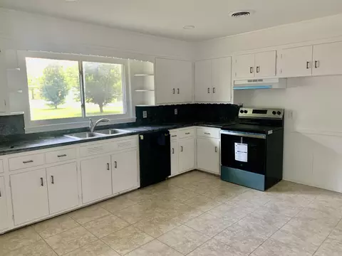 Kitchen - 3419 S Olive St, Pine Bluff, AR 71601 photo 1 of 3