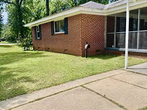 Exterior - 3419 S Olive St, Pine Bluff, AR 71601 photo 2 of 4