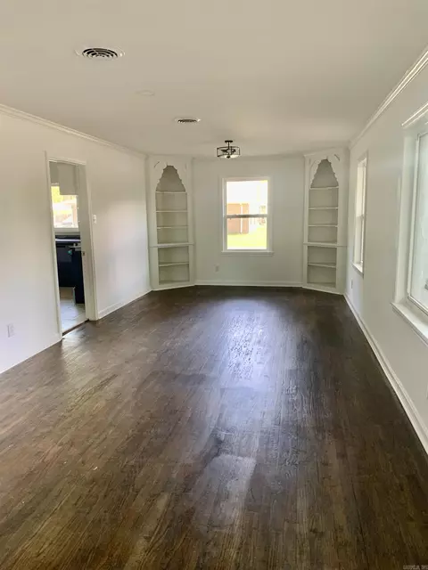 Living - 3419 S Olive St, Pine Bluff, AR 71601 photo 1 of 3